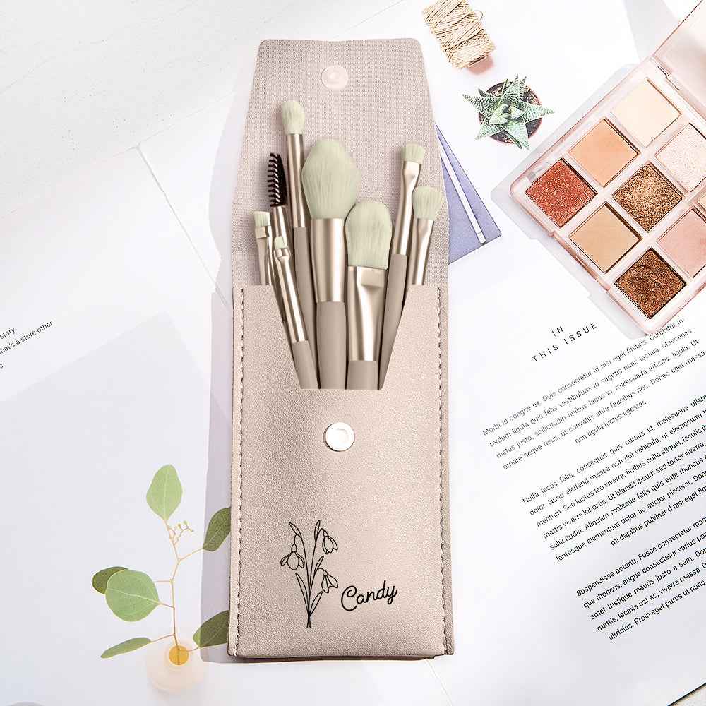 Personalized makeup brush set with bag in beige featuring floral design and name Candy